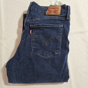 Levi's Classic Bootcut - Size 6